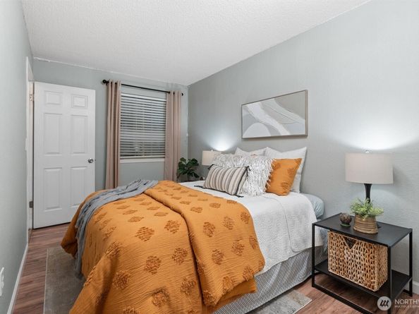 12515 NE 145th Place D121, Kirkland WA 98034