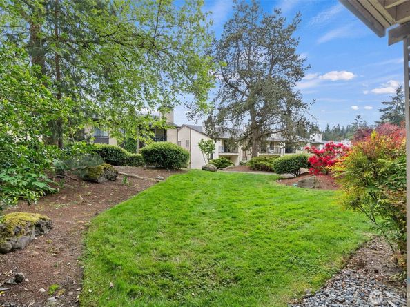 12515 NE 145th Place D121, Kirkland WA 98034