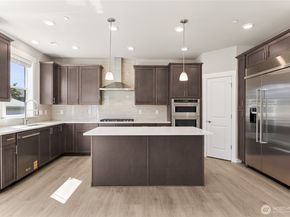 13549 NE 104th Way 48, Kirkland WA 98033