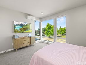 1208 Harrington Avenue NE, Renton WA 98056
