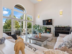 9844 arrowsmith Avenue S, Seattle WA 98118