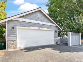 9844 arrowsmith Avenue S, Seattle WA 98118