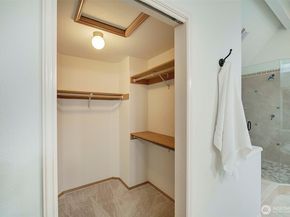 4260 246th Place SE, Sammamish WA 98029
