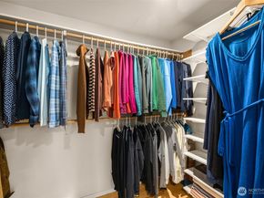 820 W Sunset Way, Issaquah WA 98027