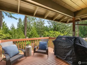 820 W Sunset Way, Issaquah WA 98027