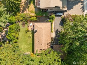 820 W Sunset Way, Issaquah WA 98027