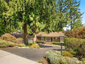 820 W Sunset Way, Issaquah WA 98027