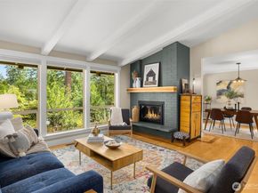 820 W Sunset Way, Issaquah WA 98027