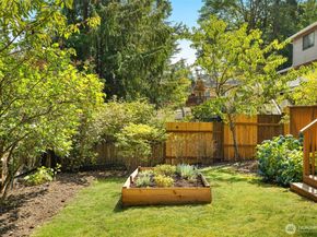 820 W Sunset Way, Issaquah WA 98027