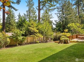 820 W Sunset Way, Issaquah WA 98027