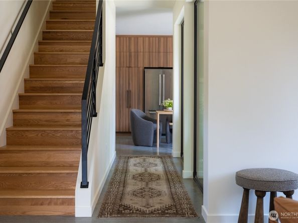 600 Park Avenue NE, Bainbridge Island WA 98110