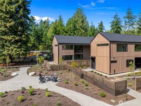 600 Park Avenue NE, Bainbridge Island WA 98110