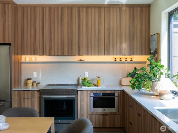 600 Park Avenue NE, Bainbridge Island WA 98110