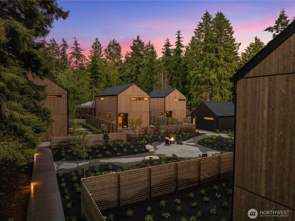 600 Park Avenue NE, Bainbridge Island WA 98110