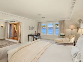 3038 E Laurelhurst Drive NE, Seattle WA 98105