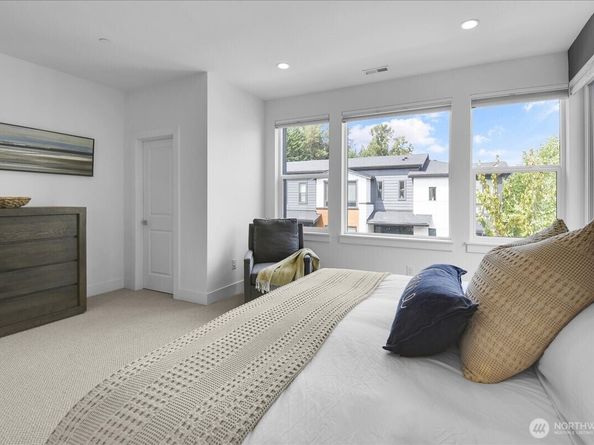 9615 NE 183rd Street D, Bothell WA 98011