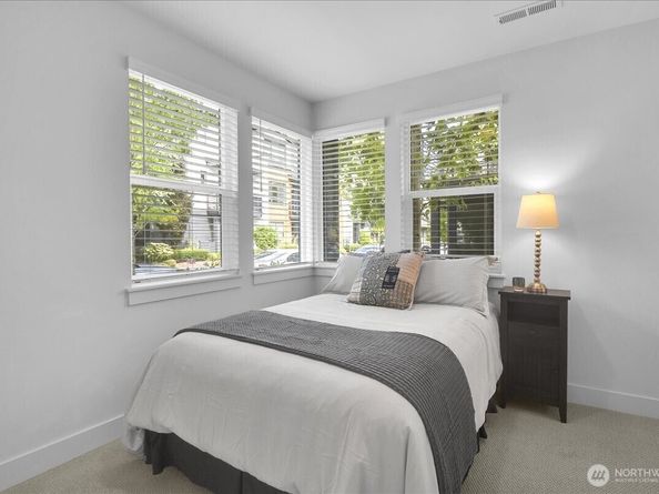 9615 NE 183rd Street D, Bothell WA 98011