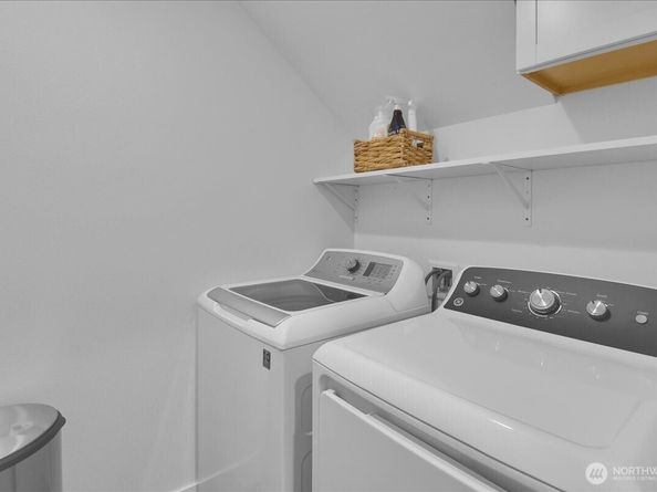 9615 NE 183rd Street D, Bothell WA 98011