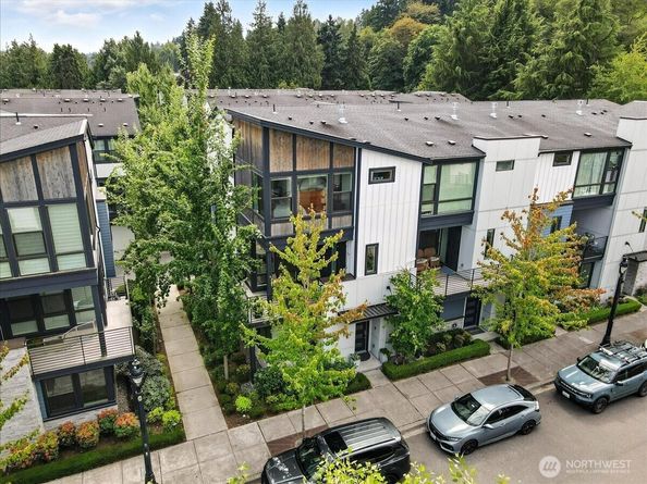9615 NE 183rd Street D, Bothell WA 98011