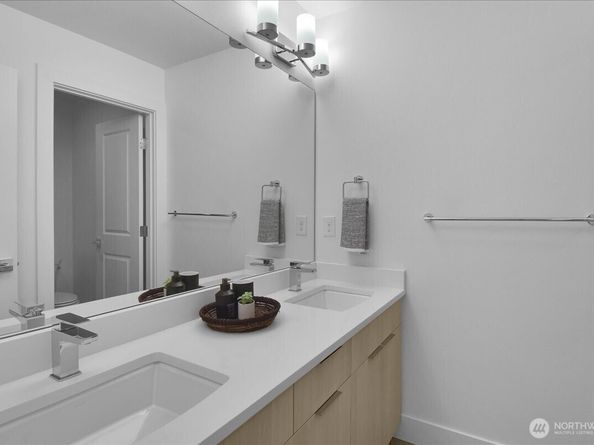 9615 NE 183rd Street D, Bothell WA 98011