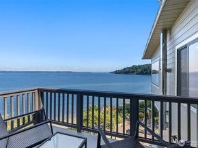 10212 SW 127th Street, Vashon WA 98070