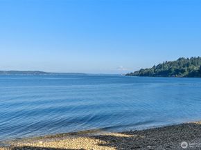 10212 SW 127th Street, Vashon WA 98070
