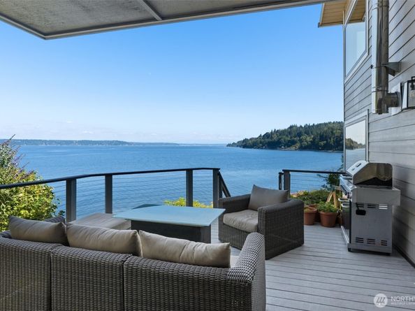 10212 SW 127th Street, Vashon WA 98070