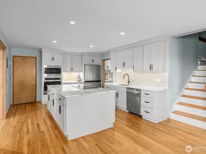 10212 SW 127th Street, Vashon WA 98070