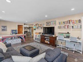 10212 SW 127th Street, Vashon WA 98070