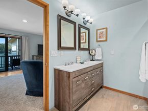 10212 SW 127th Street, Vashon WA 98070