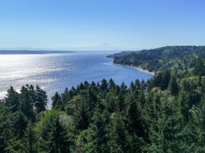 10212 SW 127th Street, Vashon WA 98070