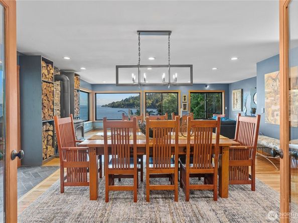 10212 SW 127th Street, Vashon WA 98070