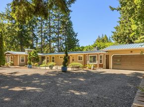 9488 Katherine Place NE, Bainbridge Island WA 98110