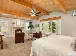 9488 Katherine Place NE, Bainbridge Island WA 98110