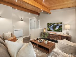9488 Katherine Place NE, Bainbridge Island WA 98110