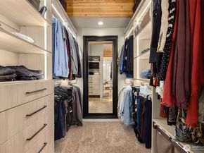 9488 Katherine Place NE, Bainbridge Island WA 98110