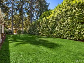 9488 Katherine Place NE, Bainbridge Island WA 98110