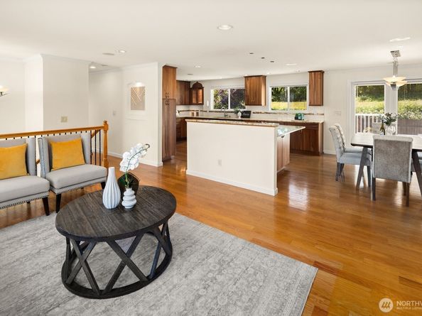 1832 SE 16th Place, Renton WA 98055