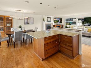 1832 SE 16th Place, Renton WA 98055