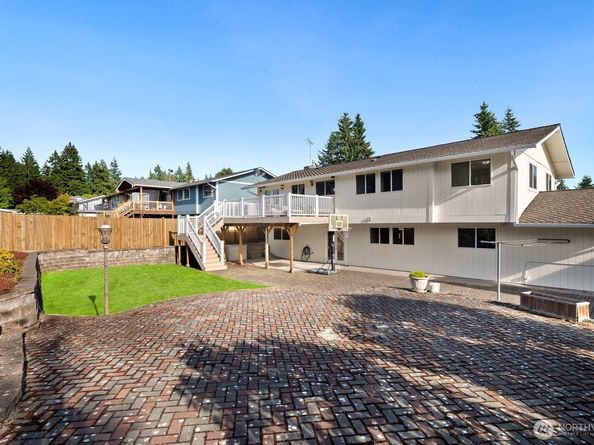 1832 SE 16th Place, Renton WA 98055