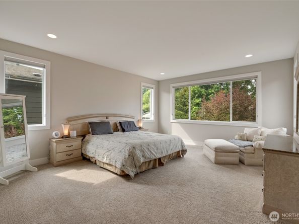 20025 6th Drive SE, Bothell WA 98012