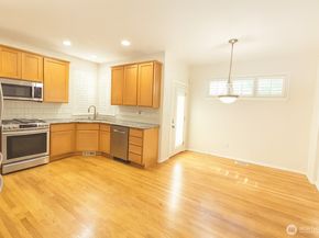 22926 SE 13th Way, Sammamish WA 98075