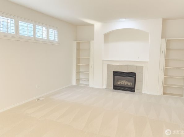 22926 SE 13th Way, Sammamish WA 98075