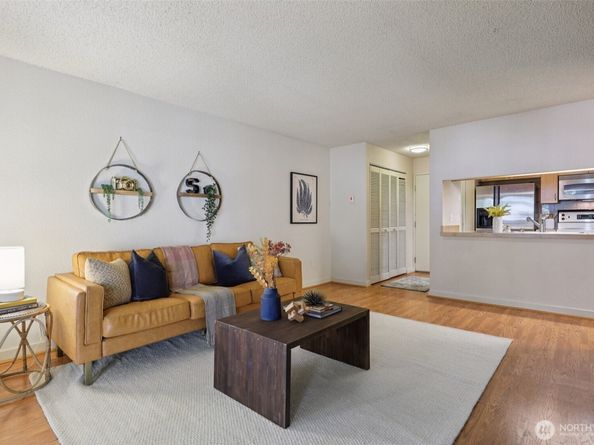 275 W Roy Street 114, Seattle WA 98119
