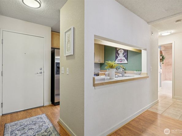 275 W Roy Street 114, Seattle WA 98119