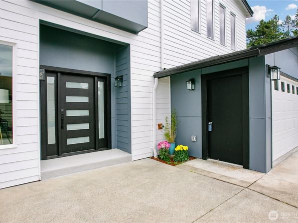 12236 77th Avenue S, Seattle WA 98178