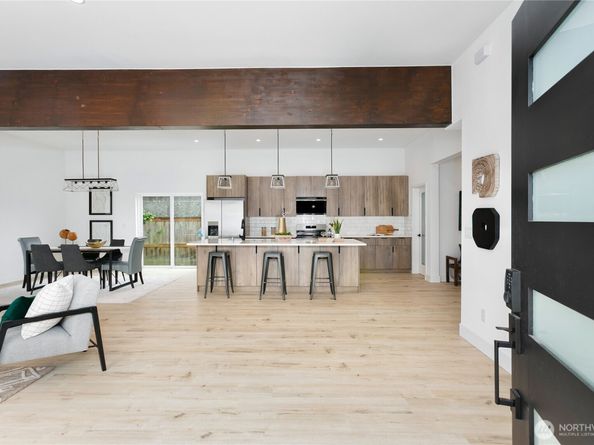 12236 77th Avenue S, Seattle WA 98178