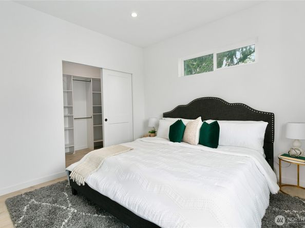 12236 77th Avenue S, Seattle WA 98178