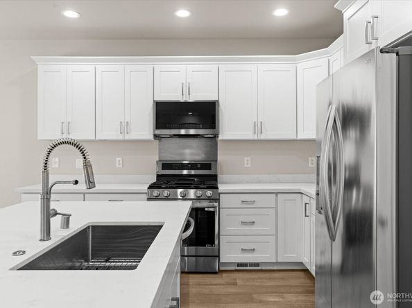 11829 Wilmington Way, Mukilteo WA 98275