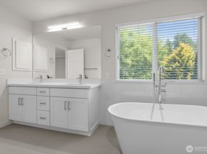 11829 Wilmington Way, Mukilteo WA 98275